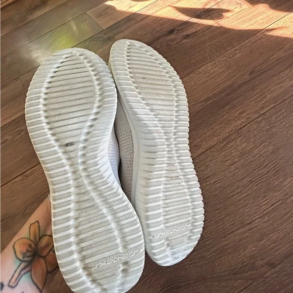 Skechers Ultra Flex Washable Slip On Shoes in Flourishing View Ivory Size 9 - Picture 5 of 6